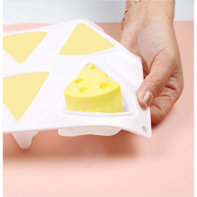 Khuôn làm bánh, pudding ăn dặm cho bé bằng silicon hình phomai