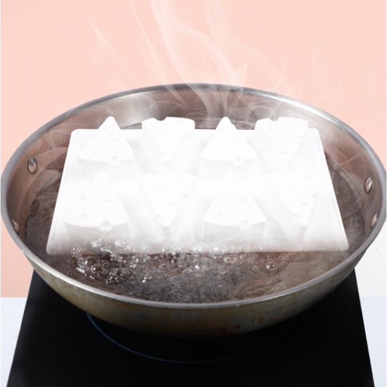 Khuôn làm bánh, pudding ăn dặm cho bé bằng silicon hình phomai