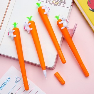 Bút bi nước thỏ ôm cà rốt (mực xanh - mực đen)