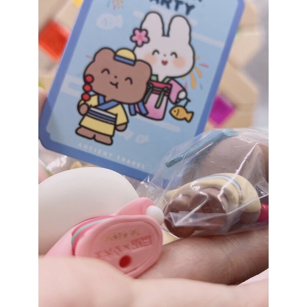 Unbox Chính hãng F.Uni zZoton trưng bày Toys