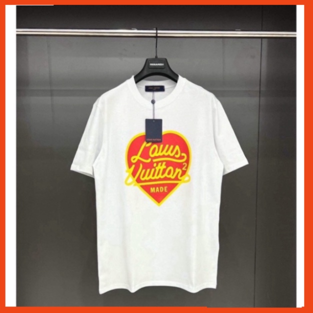 Áo thun nam nữ Lờ Vi trái tim cổ tròn. Áo Phông Trái Tim Siêu Hot Thiết kế đẹp mắt trẻ trung năng động. | BigBuy360 - bigbuy360.vn