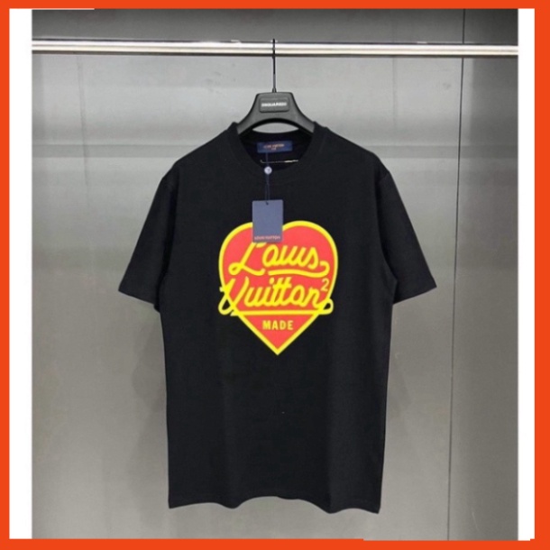 Áo thun nam nữ Lờ Vi trái tim cổ tròn. Áo Phông Trái Tim Siêu Hot Thiết kế đẹp mắt trẻ trung năng động. | BigBuy360 - bigbuy360.vn