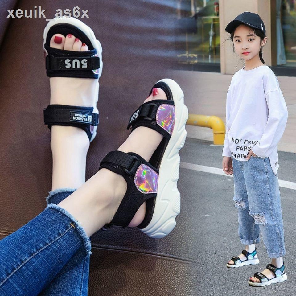 ☂﹊♣Giày sandal bé gái 2021 phiên bản Hàn Quốc mới mùa hè trai và đế mềm đi biển trẻ em công chúa tiểu học