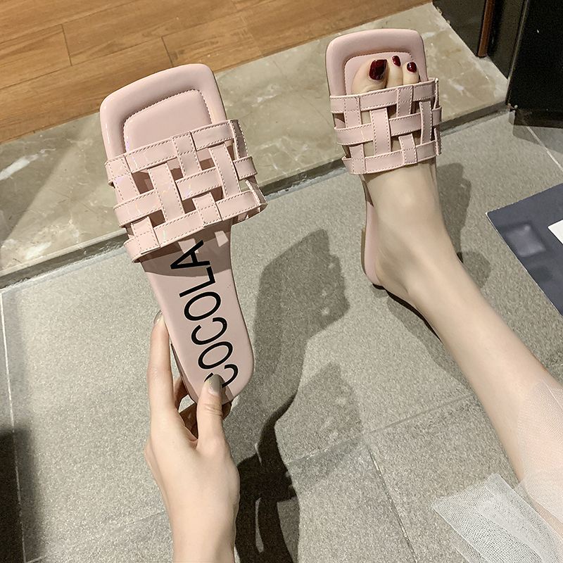 Dép Sandal Đế Bằng Mềm Nhẹ Thoải Mái Thời Trang Xuân Hè Phong Cách Hàn Quốc Cho Nữ