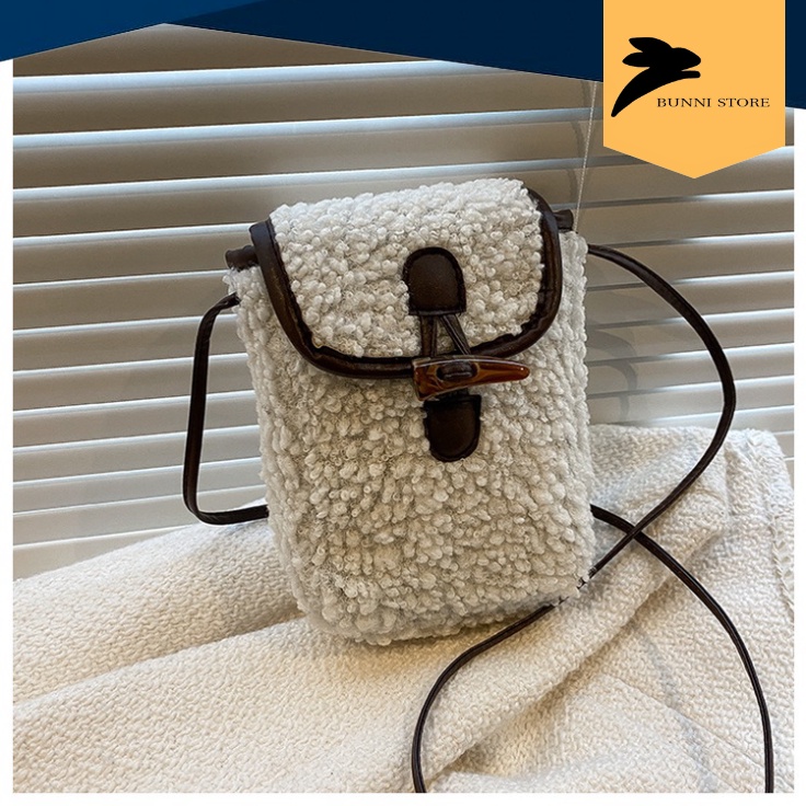 Túi đeo chéo mini messenger chất vải lông cừu, nhung bông mềm mại cao cấp hot trend 2023 |T017 | bunnistore