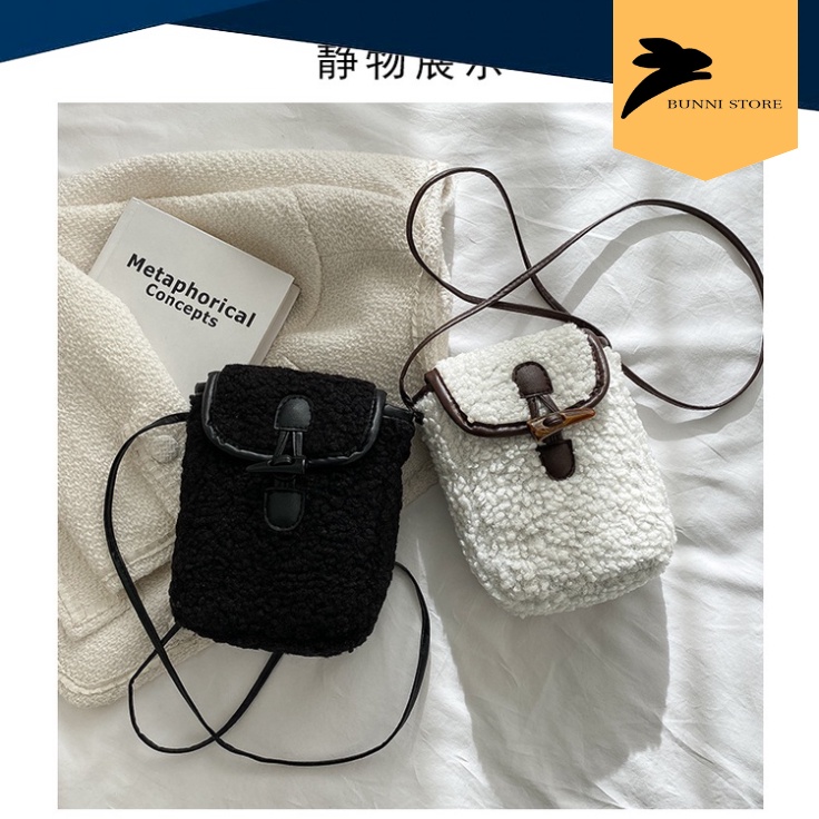 Túi đeo chéo mini messenger chất vải lông cừu, nhung bông mềm mại cao cấp hot trend 2023 |T017 | bunnistore