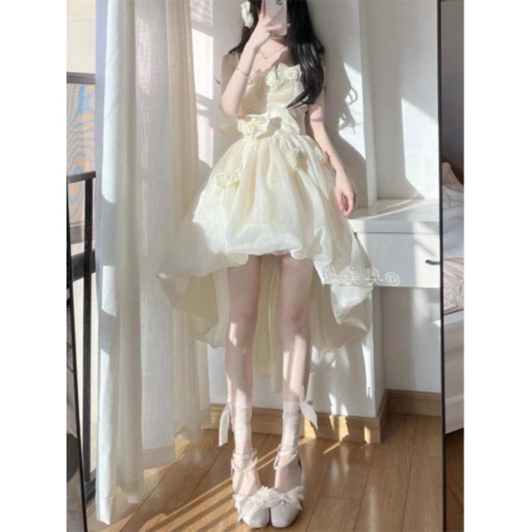 Đầm công chúa dây vai kết bông