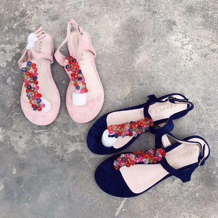 Giày Sandal Hở Ngón Đế Thấp Đính Đá Thời Trang Mùa Hè Hàng Mới