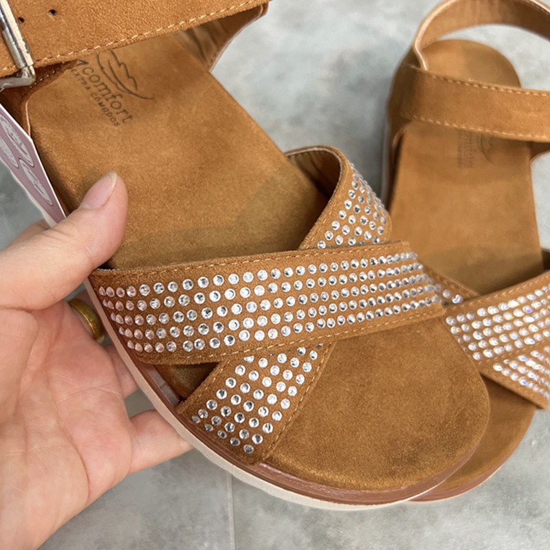 Giày Sandal Hở Ngón Đế Mềm Dây Chéo Đính Kim Cương Lấp Lánh Dễ Phối Đồ Có Size Lớn Cho Nữ