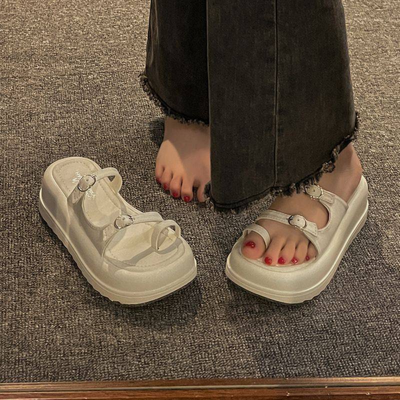 Dép bánh mì đế cao Dép xỏ ngón đế dày bánh xốp