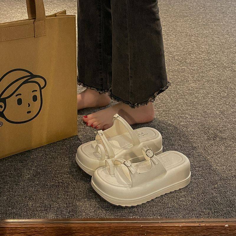 Dép bánh mì đế cao Dép xỏ ngón đế dày bánh xốp