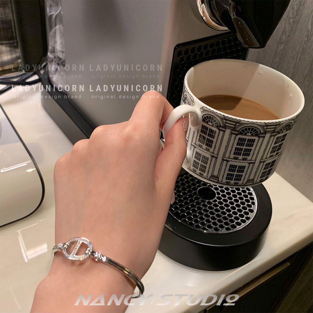 Toàn Bộ Vòng Đeo Tay Đính Kim Cương Giả Siêu Nhẹ Thời Trang 2023 Dễ Phối Đồ