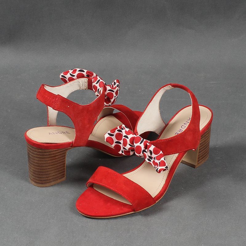 Giày Sandal Cao Gót Mùa Hè 2023 Phong Cách Mới Chính Hãng Hở Ngón Có Dây Đeo Chân Dày Dặn Đơn Giản Cho Nữ