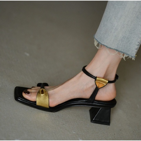 Giày Sandal Cao Gót Da Mềm Hở Ngón Mũi Vuông Thời Trang Mùa Hè Cho Nữ