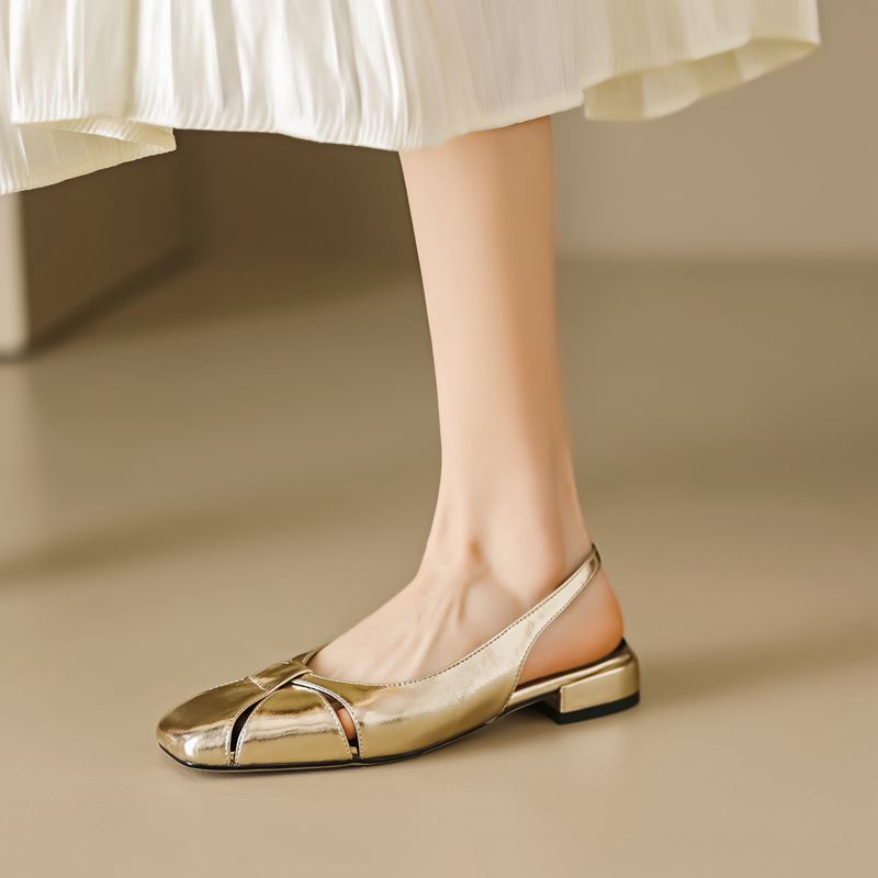 Giày Sandal Đế Mềm Khoét Lỗ Thoáng Khí Cao Cấp Thời Trang Mùa Hè 2023