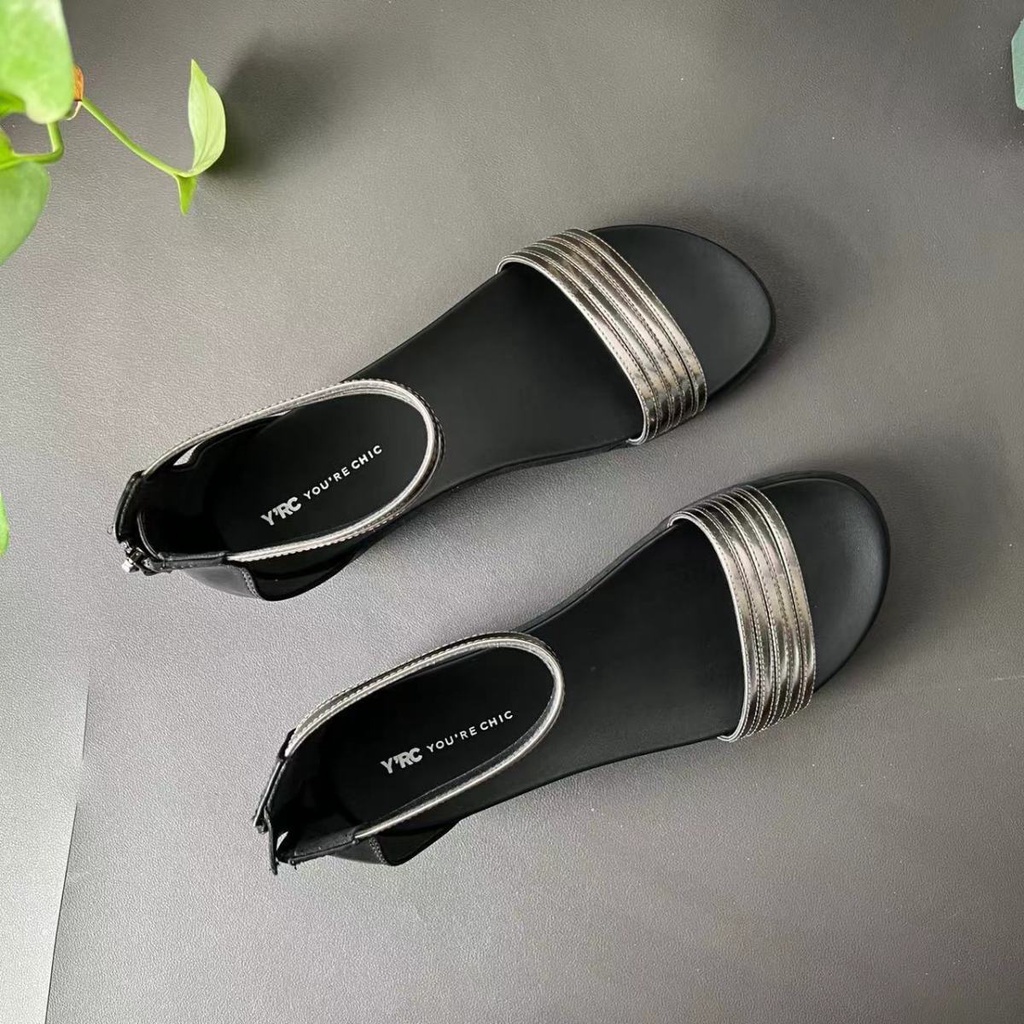 Giày Sandal Cao Su Đế Bằng Chống Trượt Có Khóa Kéo Sau Lưng