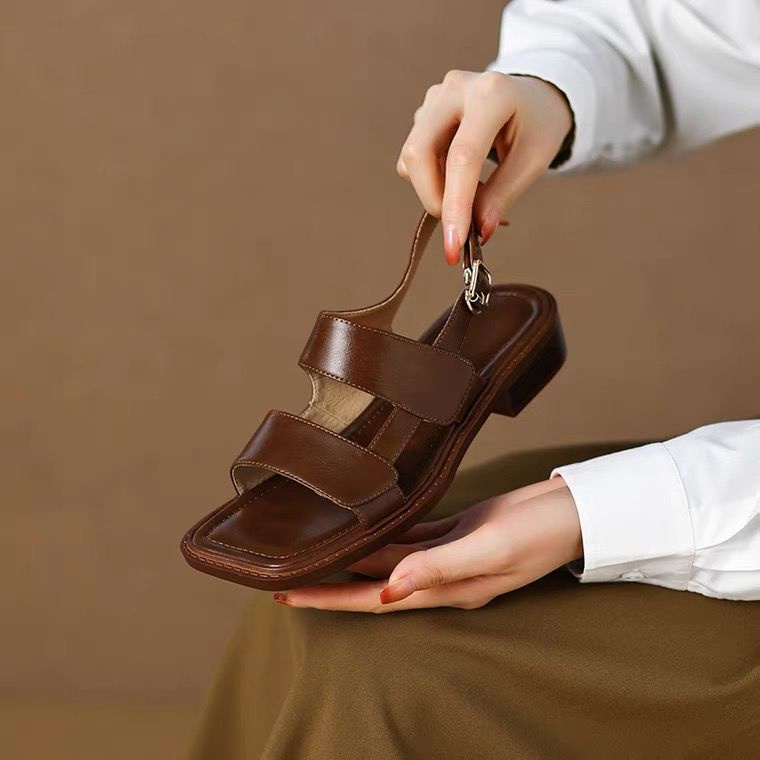 Sandal Hở Ngón Đế Thấp Dày Dặn Phong Cách Thời Trang Mùa Hè Mới 2022