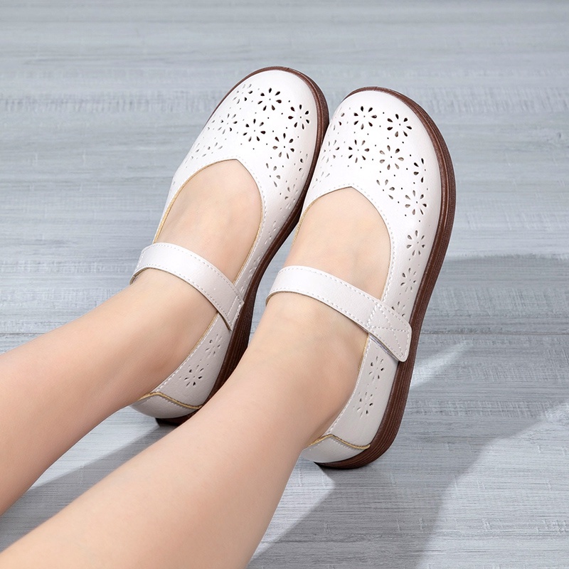 Giày Sandal Đế Mềm Khoét Lỗ Thoáng Khí Thời Trang Mùa Hè Cho Nữ