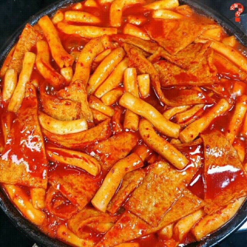 Bánh gạo cay hàn quốc tokkbokki set 500g bánh kèm sốt nấu tại nhà