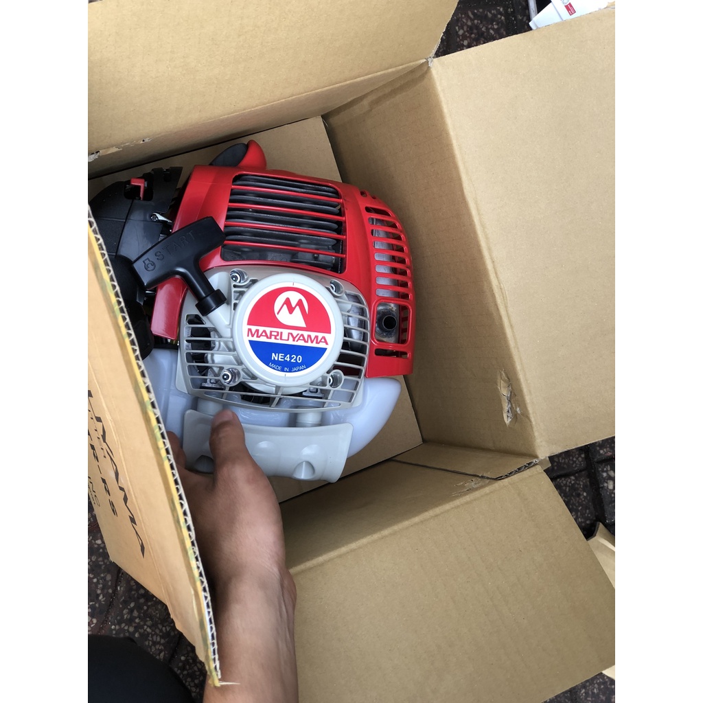 Máy cắt cỏ Maruyama NE420  BH 12TH