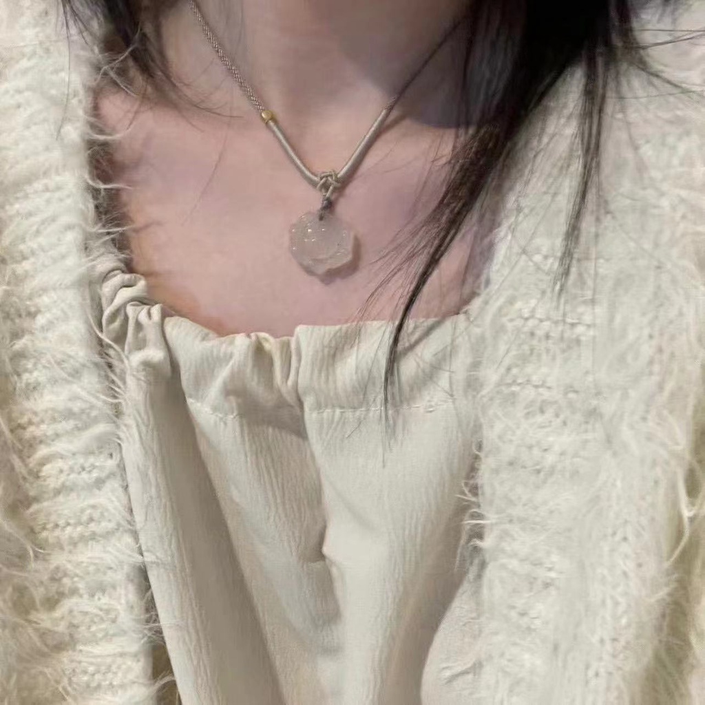 Vòng Cổ Ổ Khóa An Toàn Hình Hoa Sen Nhỏ Ruyi Thiết Kế Độc Đáo Cho Nữ