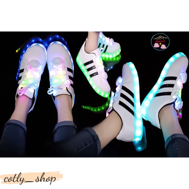 Giày 3 vạch chiếu sáng giới tính 8 cơ chế Sáng đổi mới Màu.Giày Sport LED trang điểm X