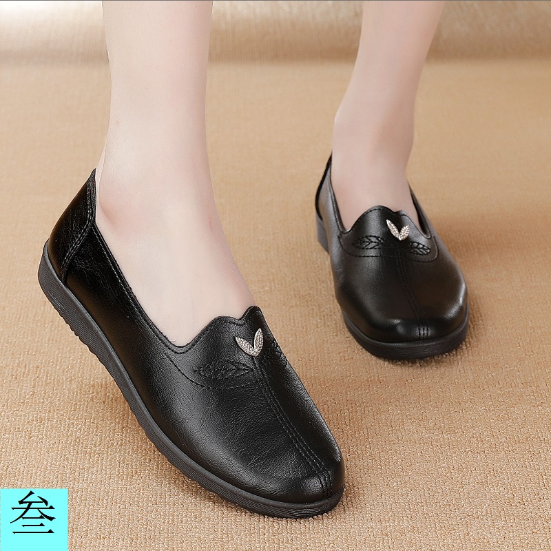 Giày Da Đế Mềm Chống Trượt Cho Phụ Nữ Trung Niên 60-70 Tuổi