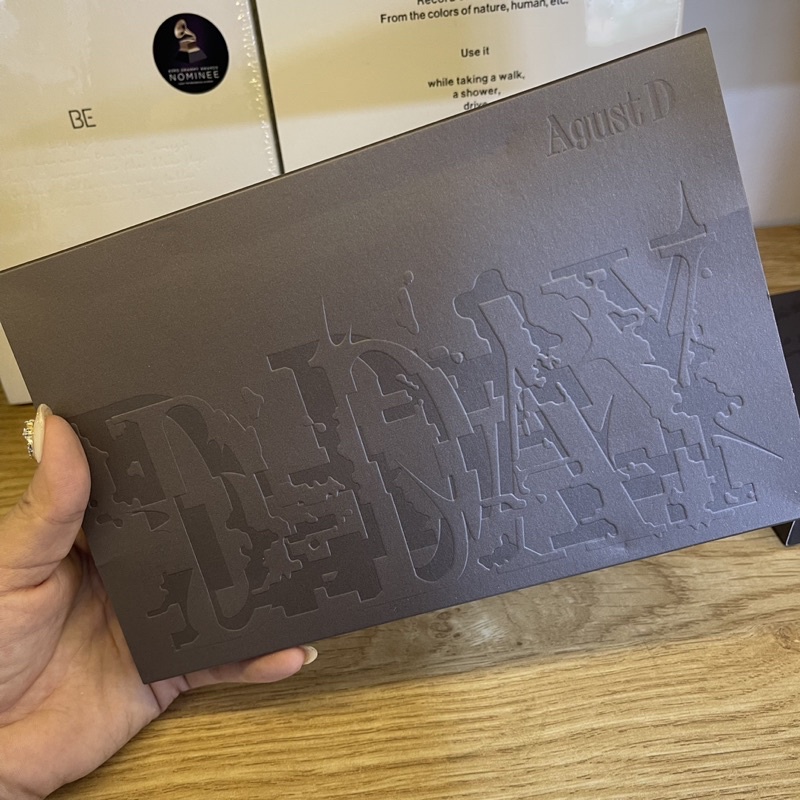 ALBUM D-DAY SUGA - SẴN NAMCHANGKPOP