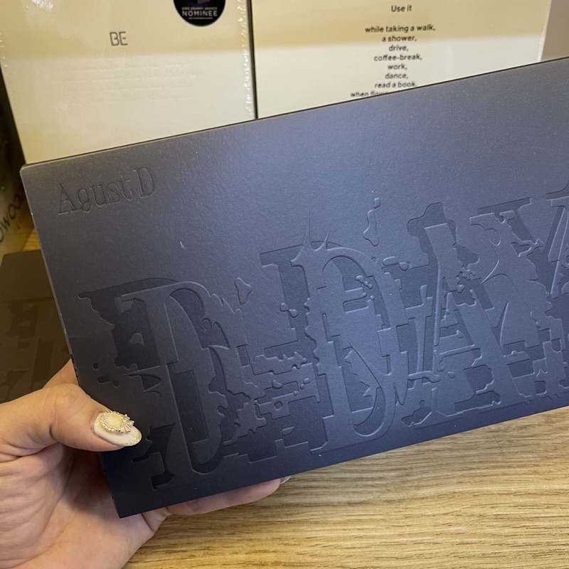 ALBUM D-DAY SUGA - SẴN NAMCHANGKPOP