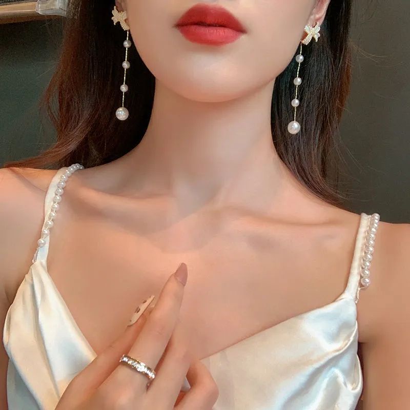 Bông Tai Dáng Dài Đính Nơ Phối Tua Rua Ngọc Trai Phong Cách Pháp Sang Trọng Thời Trang