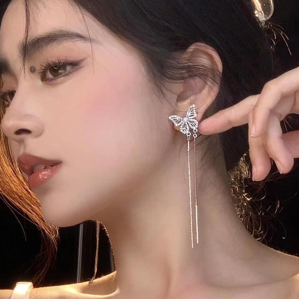 Bông Tai Tua Rua Dáng Dài Hình Bướm Siêu Lấp Lánh Thời Trang Dự Tiệc