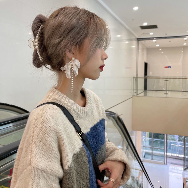 Bông Tai Bạc Dáng Dài Đính Ngọc Trai Phối Tua Rua Phong Cách Pháp Thời Trang Sang Trọng