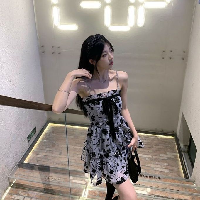 Đầm Hai Dây Dáng Ôm In Hoa Phong Cách Pháp Cao Cấp Dành Cho Bạn Nữ