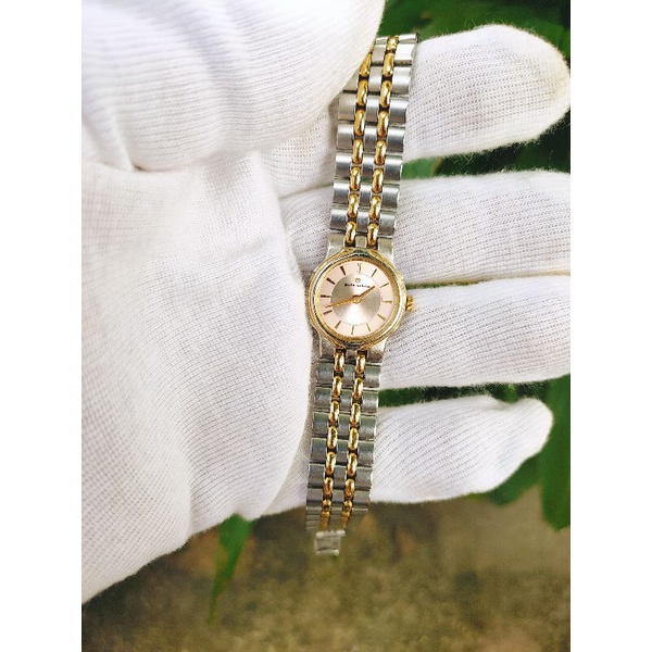 Đồng hồ nữ Mila schon nhật bản , mặt bầu dục size 22mm, dây thép không rỉ zin theo máy, độ mới đạt 95%
