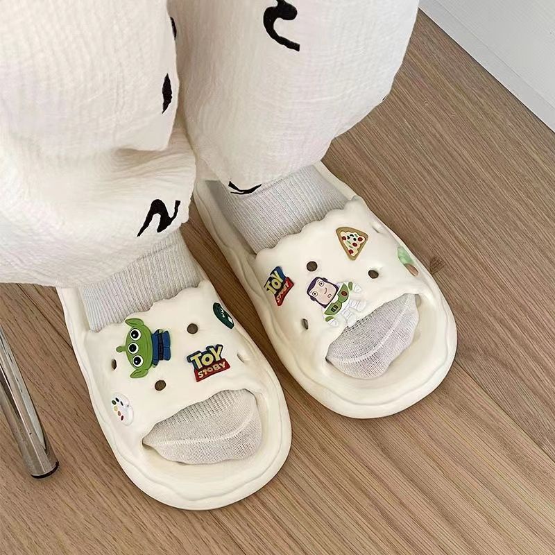 Dép Đi Trong Nhà Tắm Chống Trượt Họa Tiết Hoạt Hình Buzz Lightyear Dễ Thương Cho Nữ