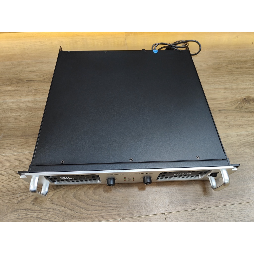 Cục đẩy Main 2 kênh UB.L 2500PRO  + tặng 2 dây canon cao cấp 200k