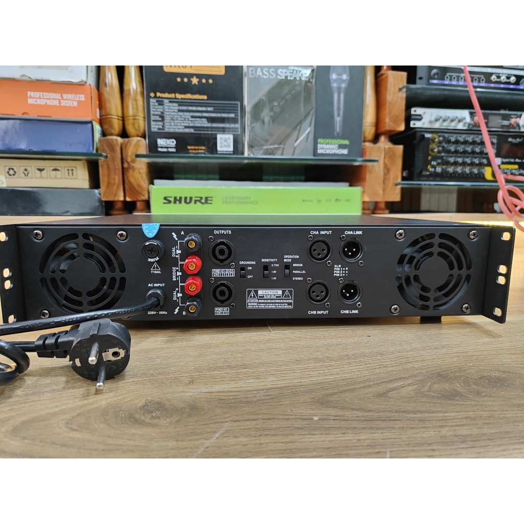 Cục đẩy Main 2 kênh UB.L 2500PRO  + tặng 2 dây canon cao cấp 200k