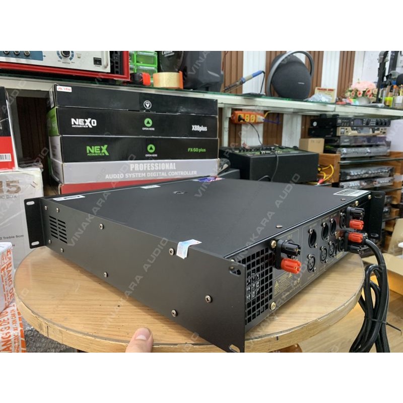 Cục đẩy Main KoraD KR-8600 Plus 3 kênh, 42 sò chính hãng, 2 kênh 800w, 1 kênh sub 1000w