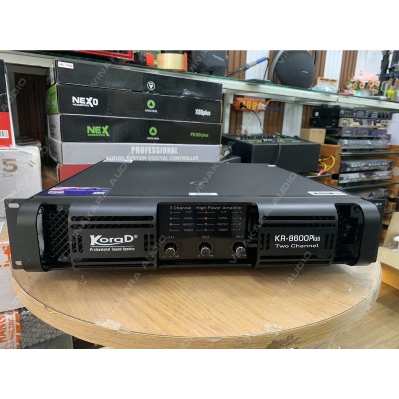 Cục đẩy Main KoraD KR-8600 Plus 3 kênh, 42 sò chính hãng, 2 kênh 800w, 1 kênh sub 1000w