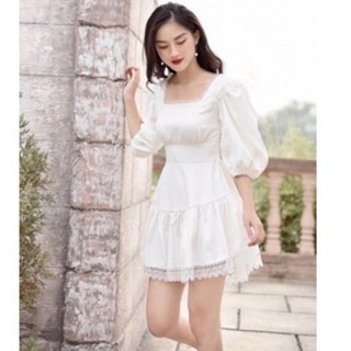 đầm cổ vuông ren
