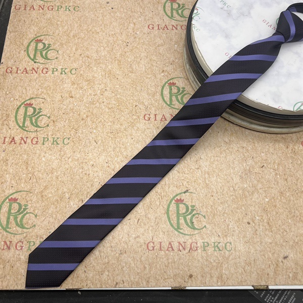 Cà vạt nam mẫu thắt sẵn dây kéo 6cm cao cấp màu tím kẻ mẫu mới nhất 2023 Giangpkc