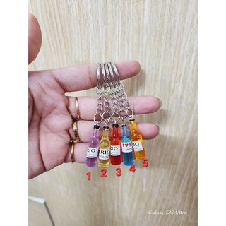 móc khóa chai nước dễ thương
