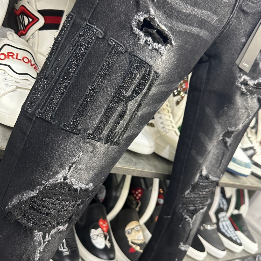 Quần jean bò nam Amiri slimfit đen mài rách đùi gối vá nhăn thêu chữ kim tuyến ống kẻ sóng QJ205P | BigBuy360 - bigbuy360.vn