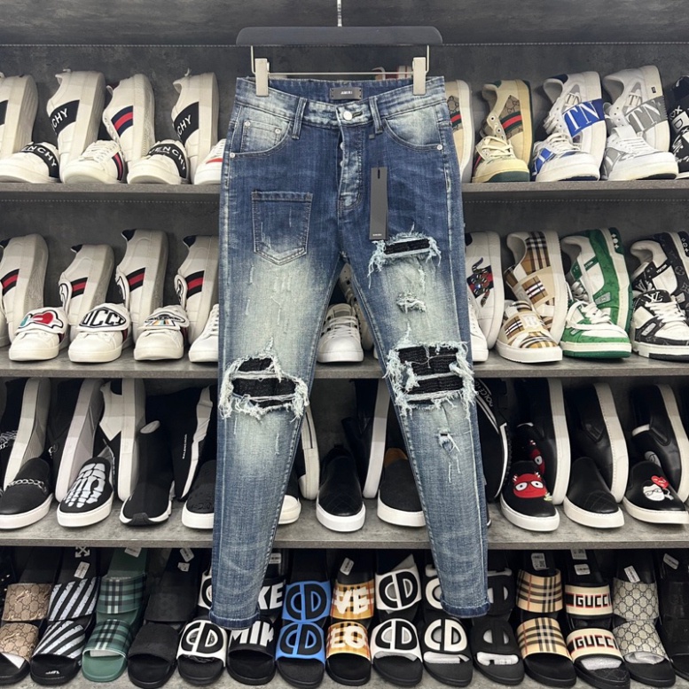 Quần jean bò nam Amiri slimfit wash xanh thẫm rách tua viền vá kim tuyến đen phối thêu túi đùi cao cấp QJ217P