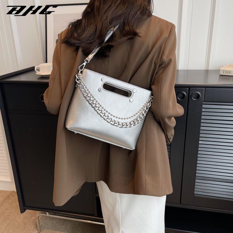 Túi xách BJHG WAVW đeo vai phối dây xích thời trang mới 2023 dành cho nữ