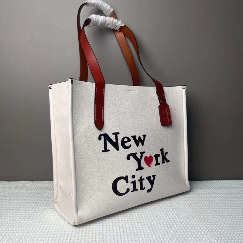 Túi COACH Relay Tote 34 With New York City