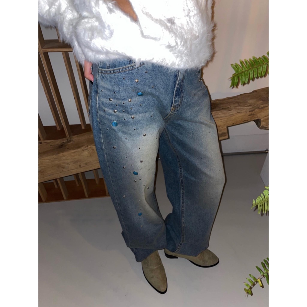 Quần Jean Dáng Suông Rộng Đính Đinh Tán Màu Xanh Dương Thiết Kế Đặc Biệt Phong Cách Hàn Quốc