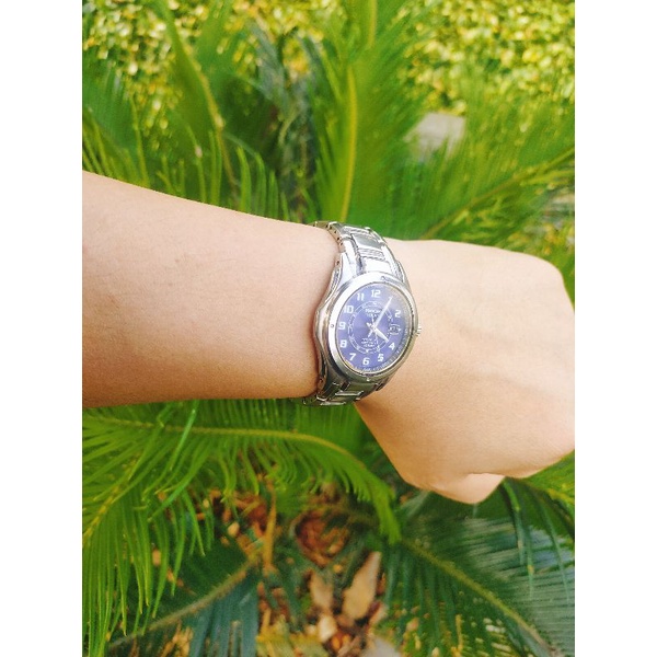 Đồng hồ nam Alba Seiko , solar , dây khóa zin Titanium, size 38-41mm, độ mới cao 95%, hoạt động tốt