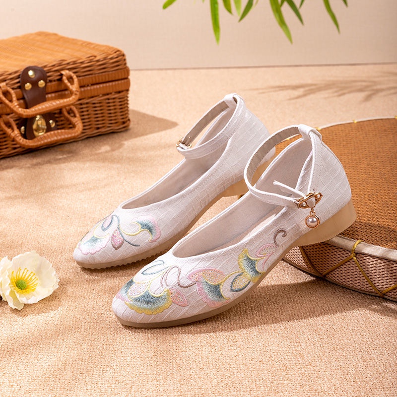 ▲﹍Giày Hanfu phong cách cổ điển mới 2022 cho nữ với các yếu tố thêu Hanfu siêu cổ tích giày cao gót cho nữ với sườn xám