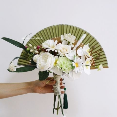 Quạt Xếp Cầm Tay Cô Dâu Phong Cách Trung Hoa Mới